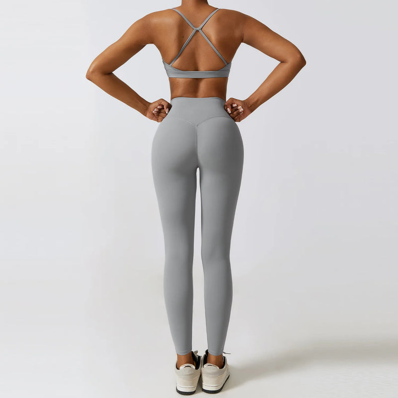 Conjunto-Ipanema-academia-roupa-de-fitness-legging-treino-welles-corrida-tenis-beach-tennis-moda-musculação-esforço-cinza-fit